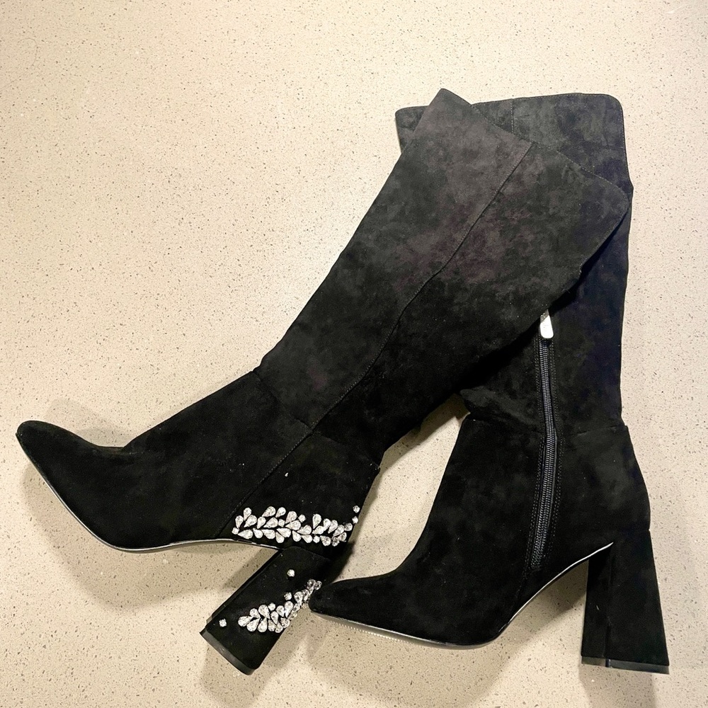 BRAND NEW Charles David Womens Tenacious Black Bedazzled Boots
